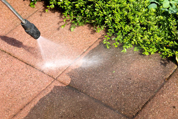 Best Deck Pressure Washing  in Glenwood Landing, NY